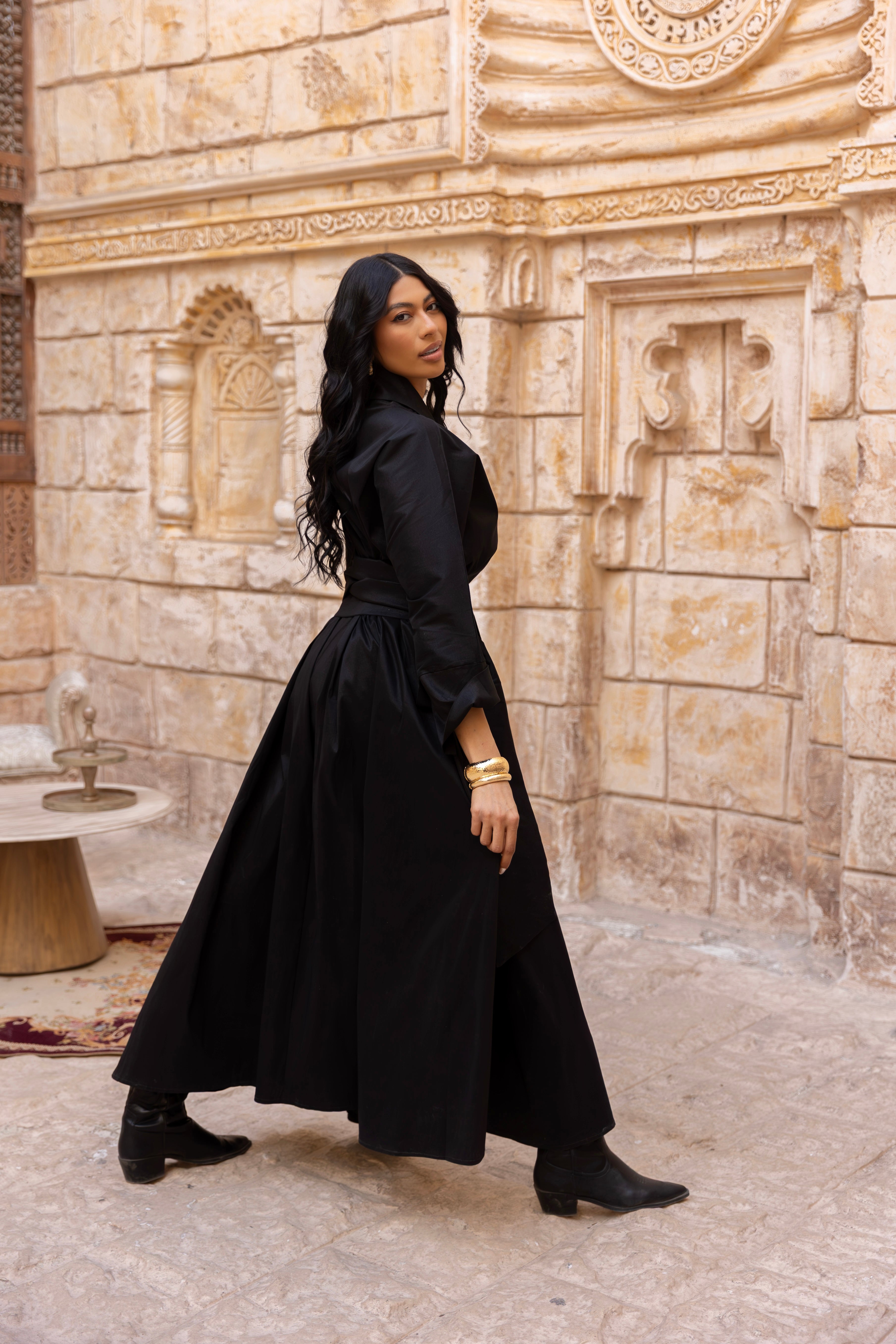 Sultana Black