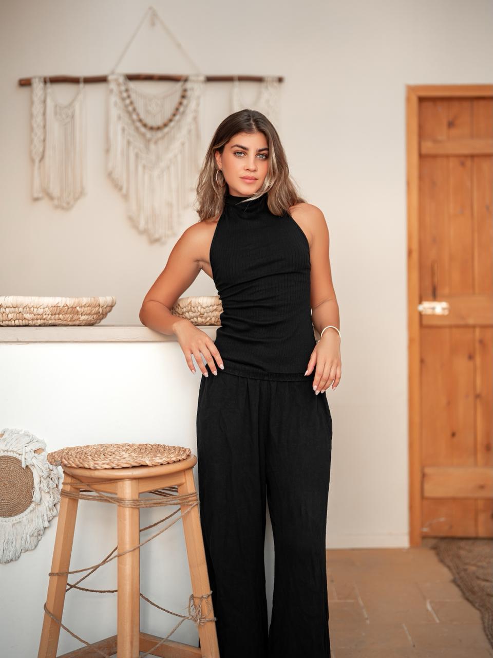 Sleek Neck Top